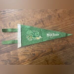 Vintage Felt Green Miami Beach Souvenir Pennant Collectible rare